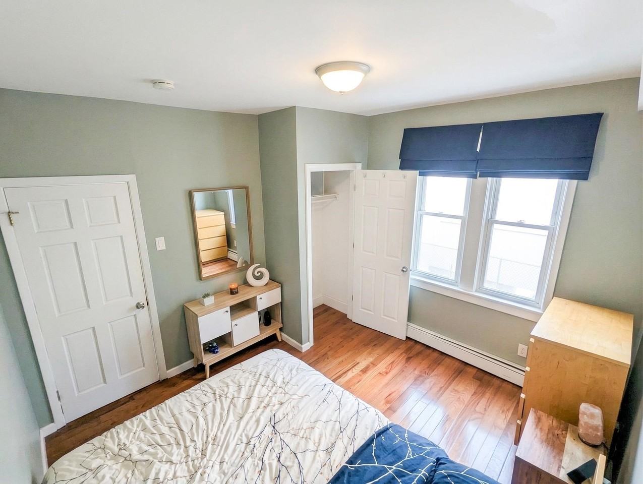 582 60th St - Photo 7 of 10