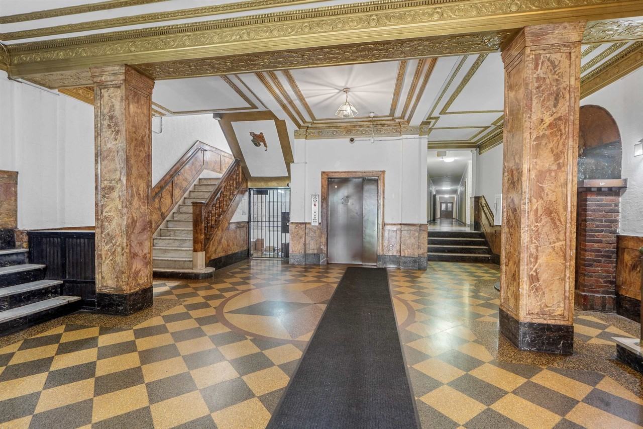 821 Bergen Ave #B5 - Photo 2 of 13