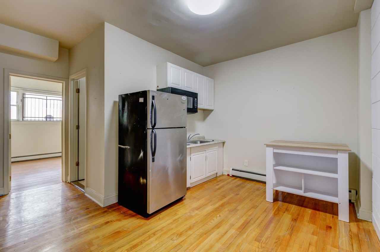 77 Wallis Ave #1 - Photo 4 of 17