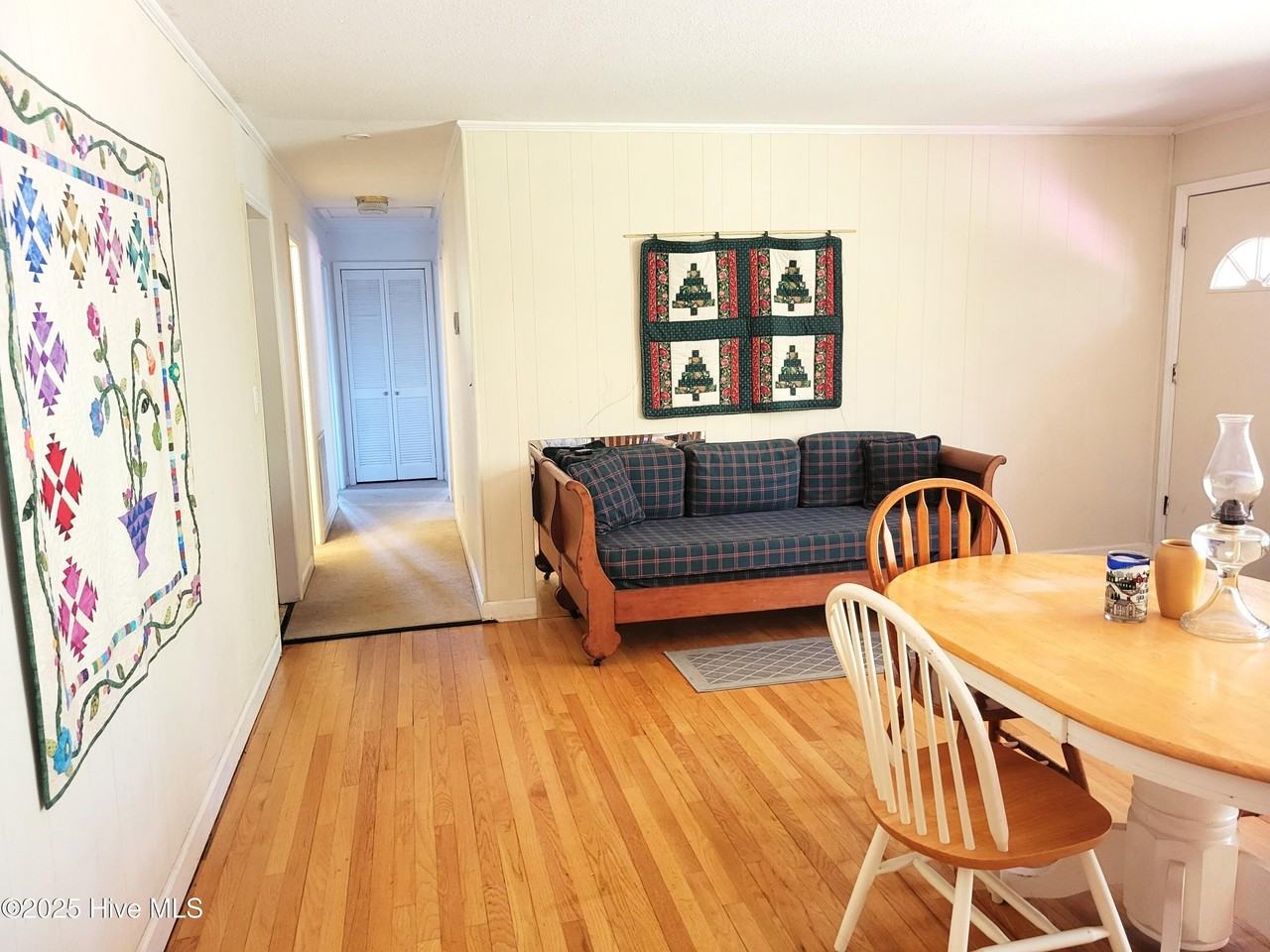 320 Shields Rd - Photo 4 of 42