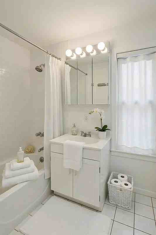 18 King St #4 - Photo 7 of 7