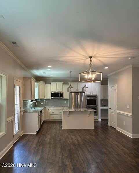 540 Avenue Of The Carolinas - Photo 2 of 40