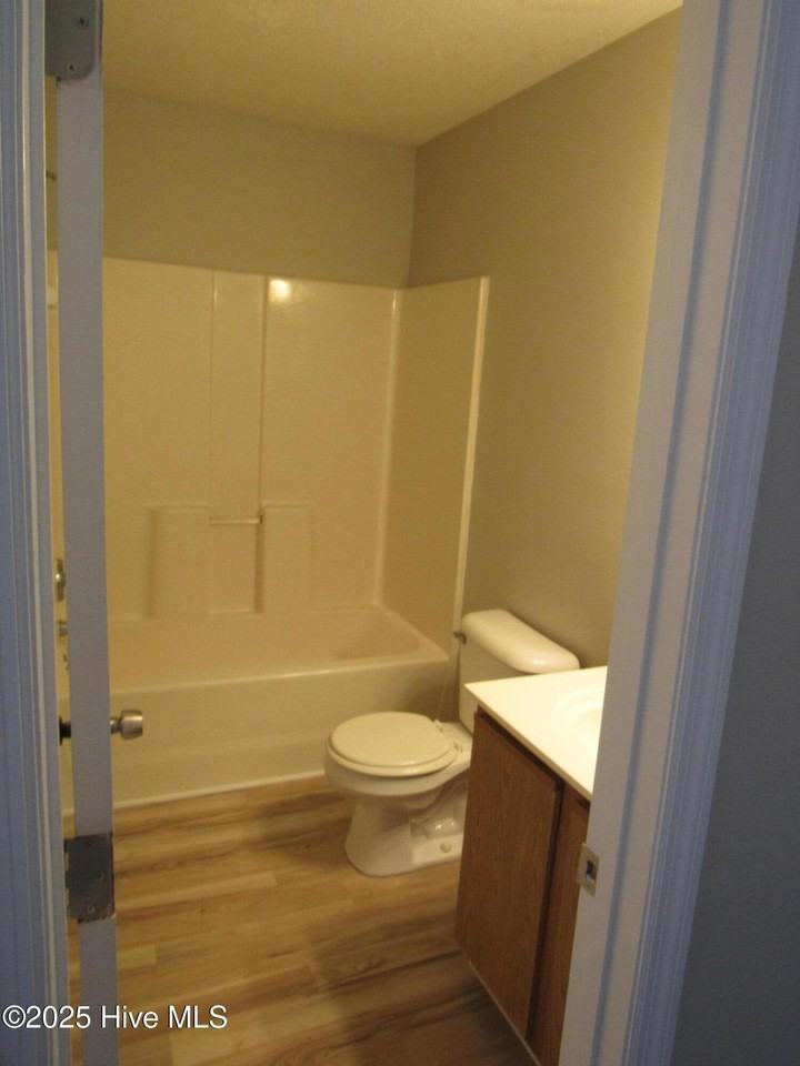 2164 Brandymill Ln - Photo 4 of 18