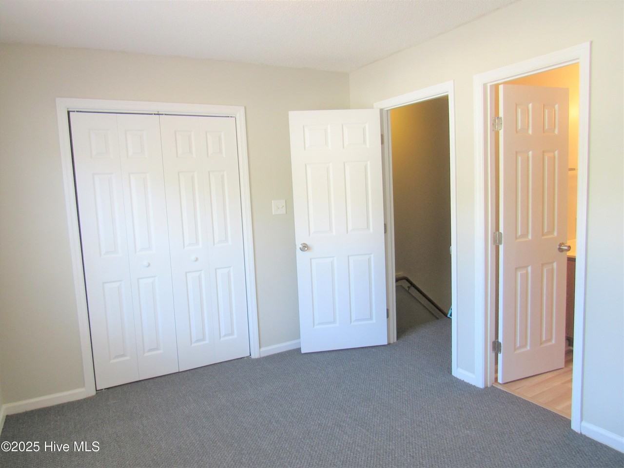 2164 Brandymill Ln - Photo 5 of 18