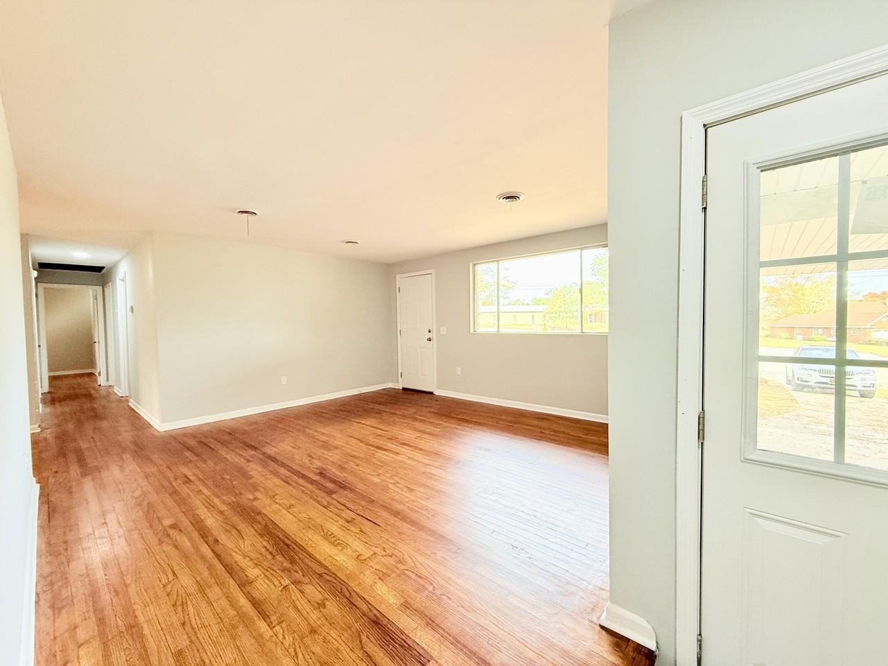 2612 Lumpkin Rd - Photo 3 of 17