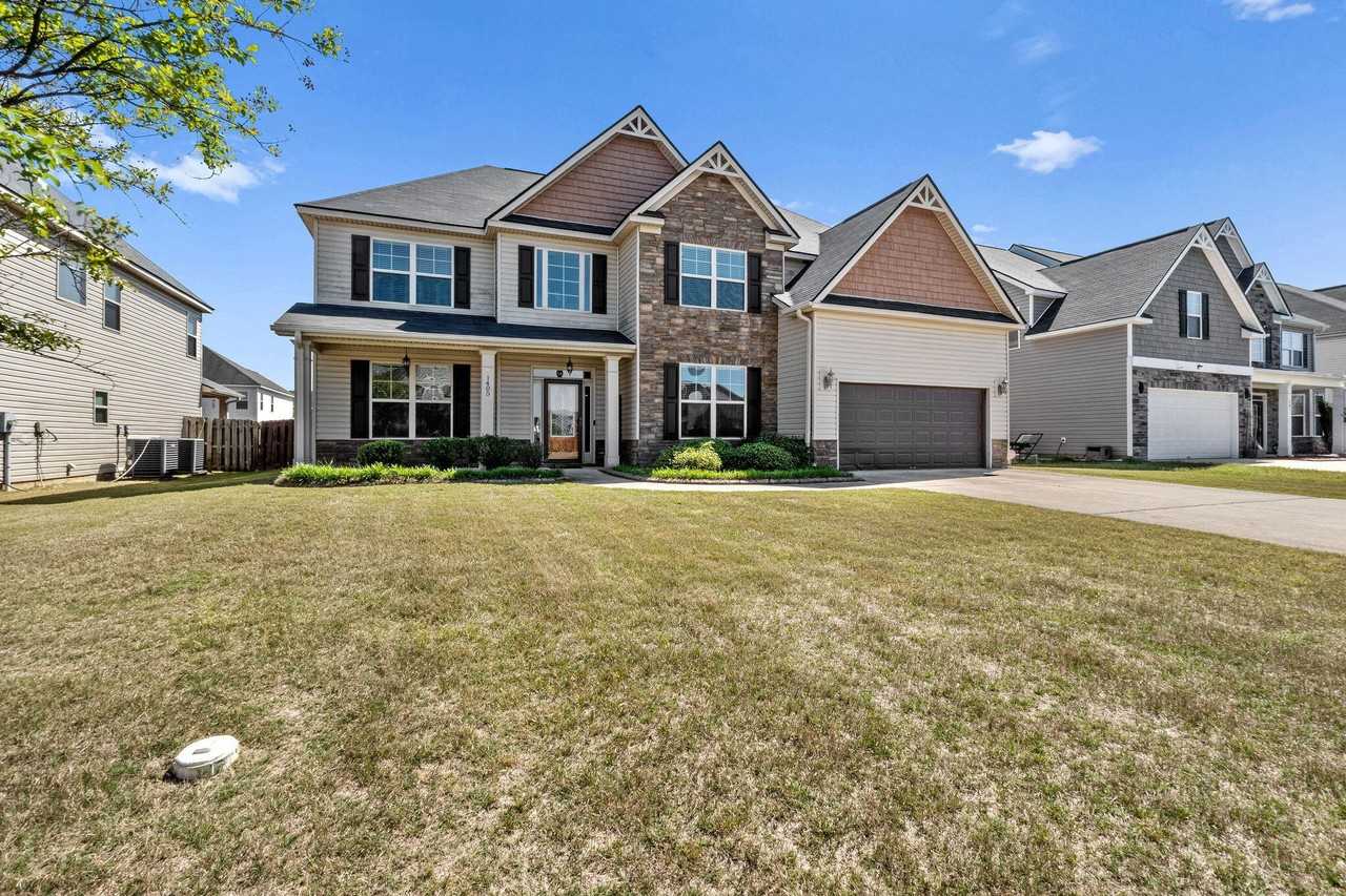 1405 Calumet Dr - Photo 2 of 29