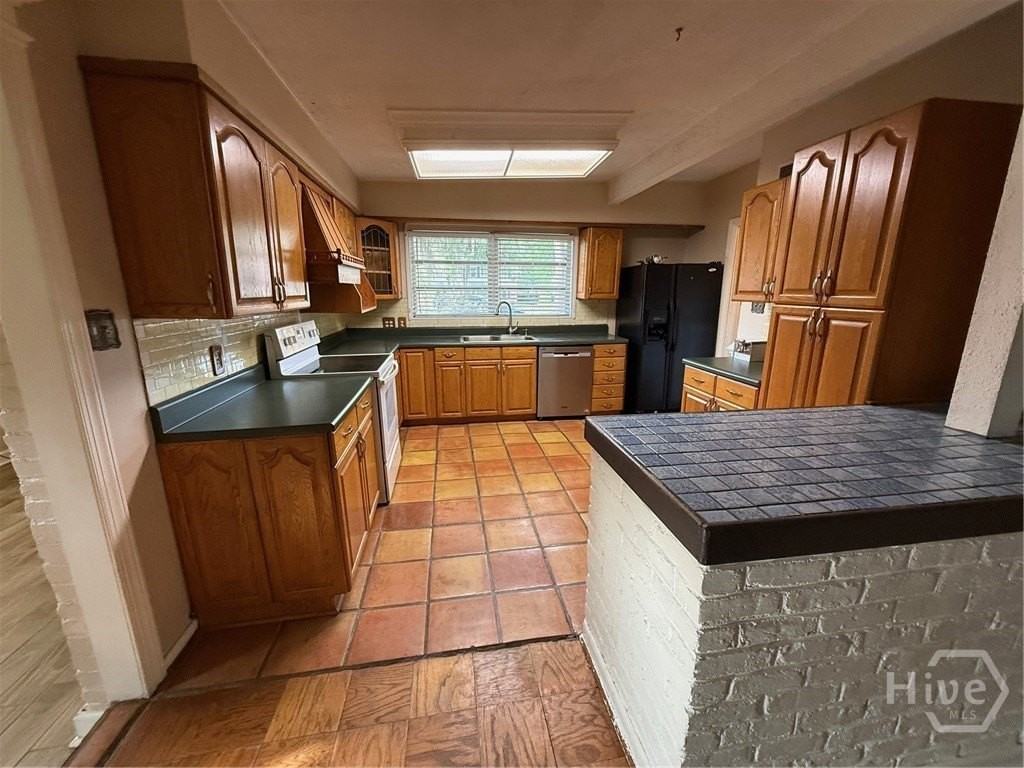 524 Jackson Blvd - Photo 5 of 10