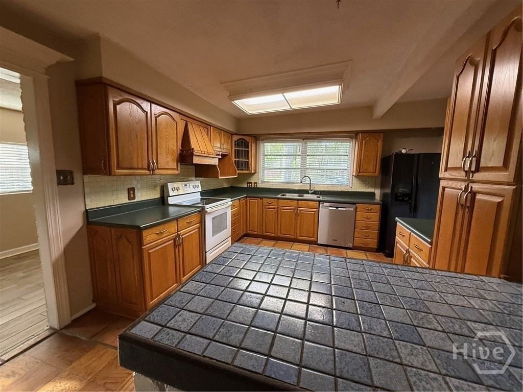 524 Jackson Blvd - Photo 6 of 10