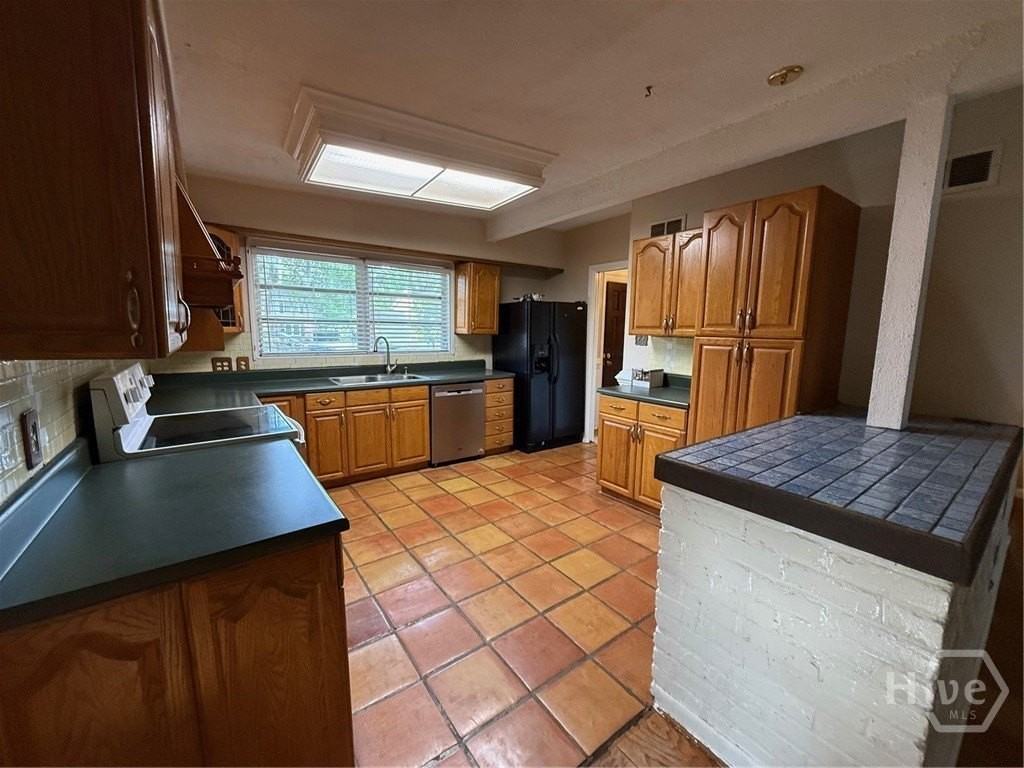 524 Jackson Blvd - Photo 7 of 10