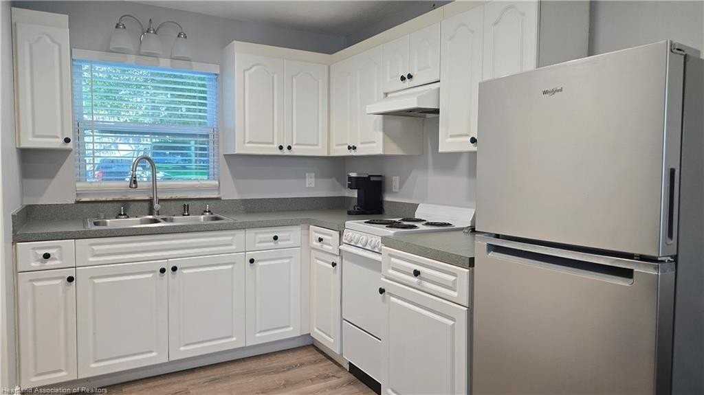 685 Lake June Rd - Photo 6 of 14