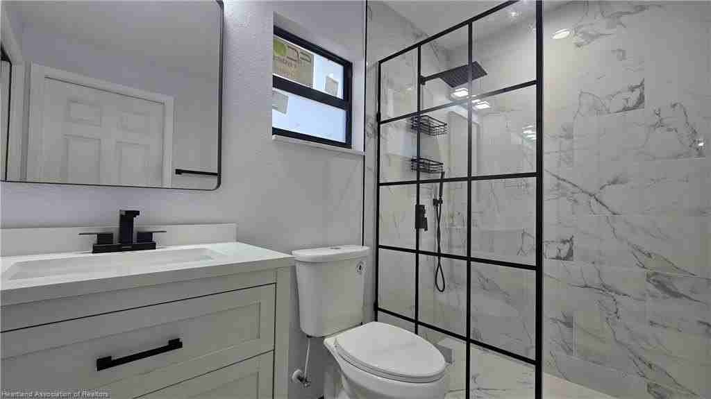 4720 Trout Ave - Photo 4 of 30