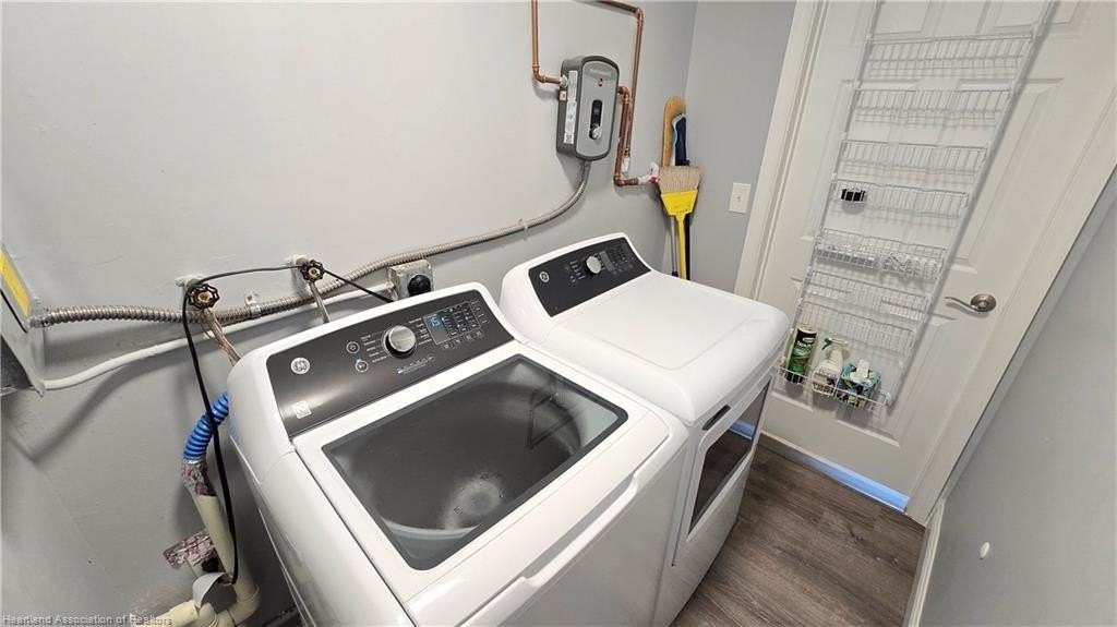 681 Lake June Rd - Photo 5 of 25