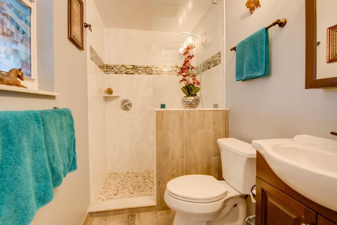 421 Ixora Dr - Photo 5 of 16