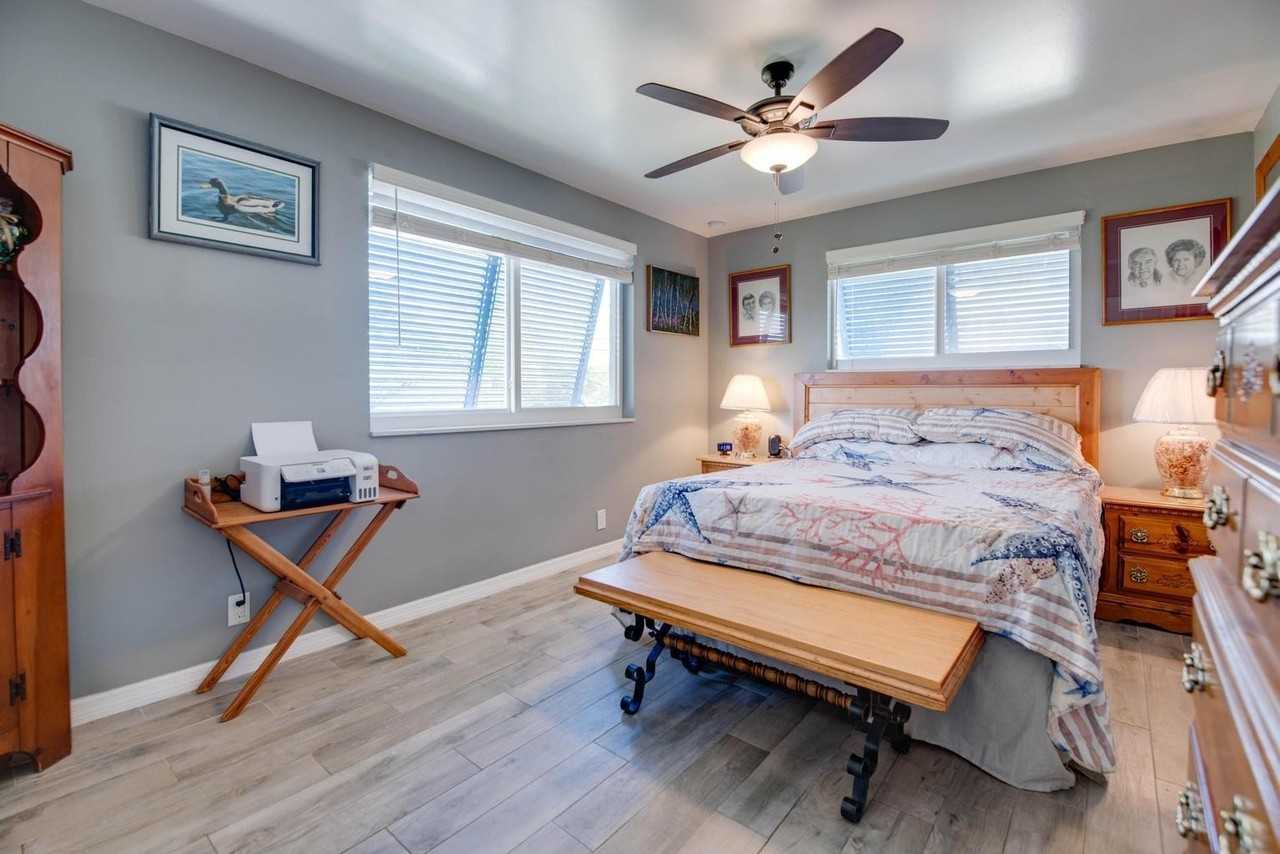 421 Ixora Dr - Photo 6 of 16