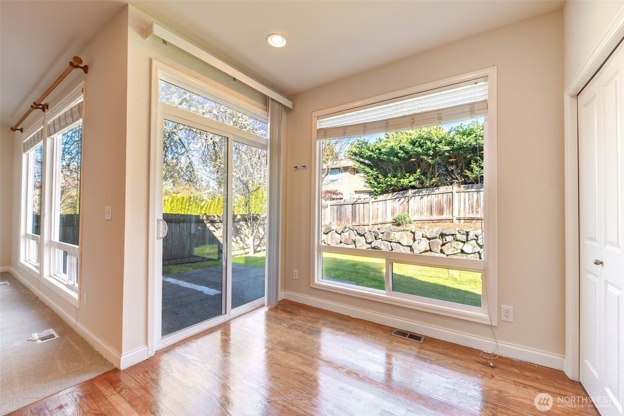 22524 Ne 98th Pl - Photo 7 of 37