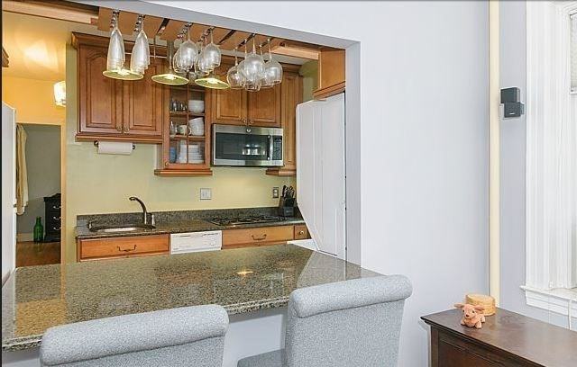 10 Jamaicaway - Photo 3 of 9