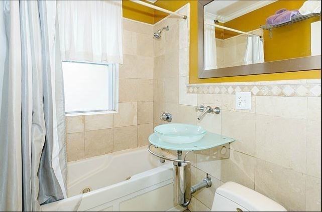 10 Jamaicaway - Photo 7 of 9