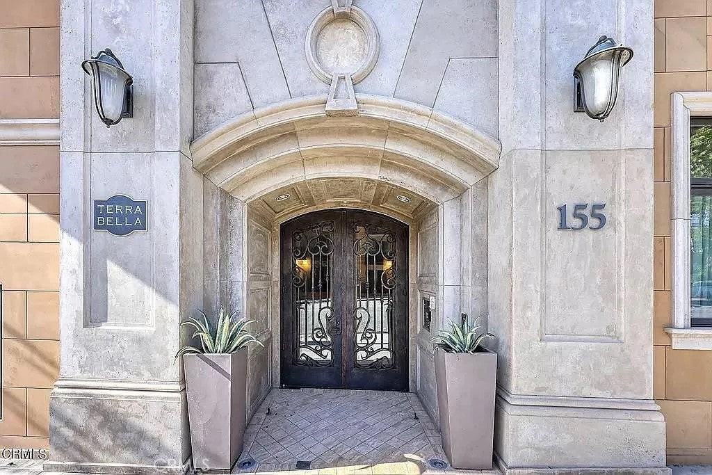 155 Cordova St - Photo 3 of 30