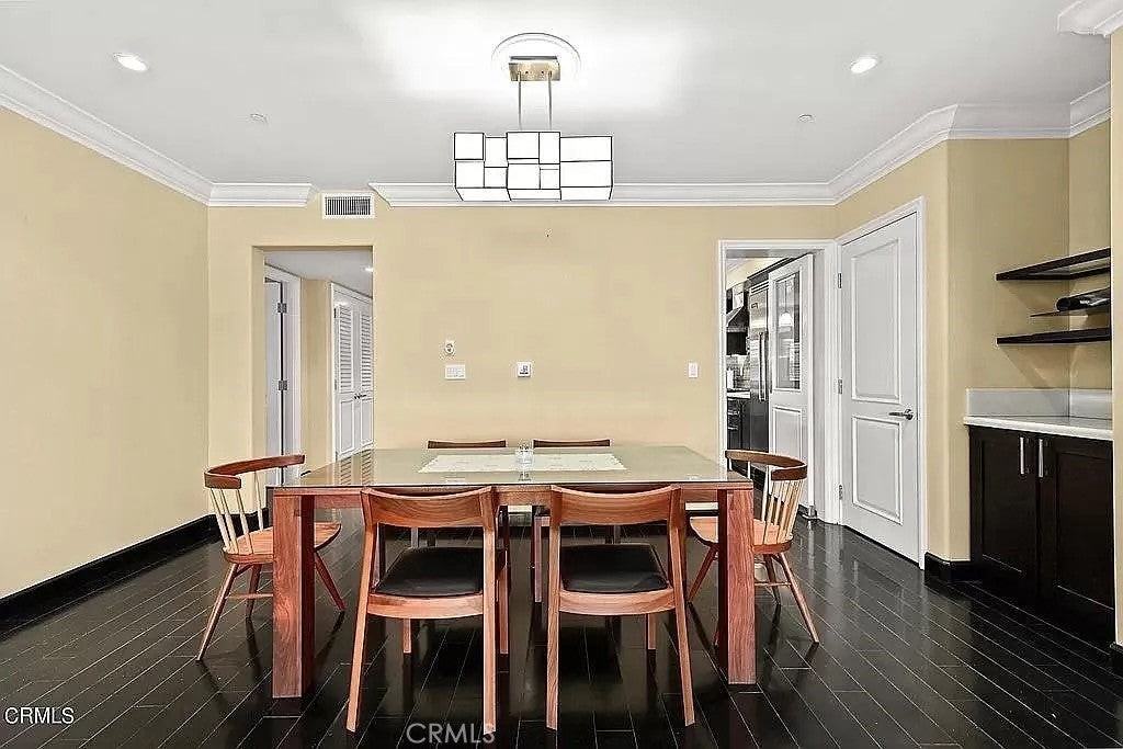 155 Cordova St - Photo 7 of 30