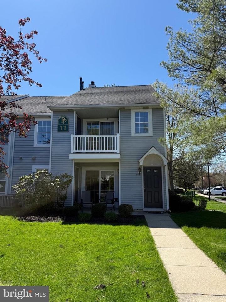 1108 Aberdeen Ln - Photo 2 of 20