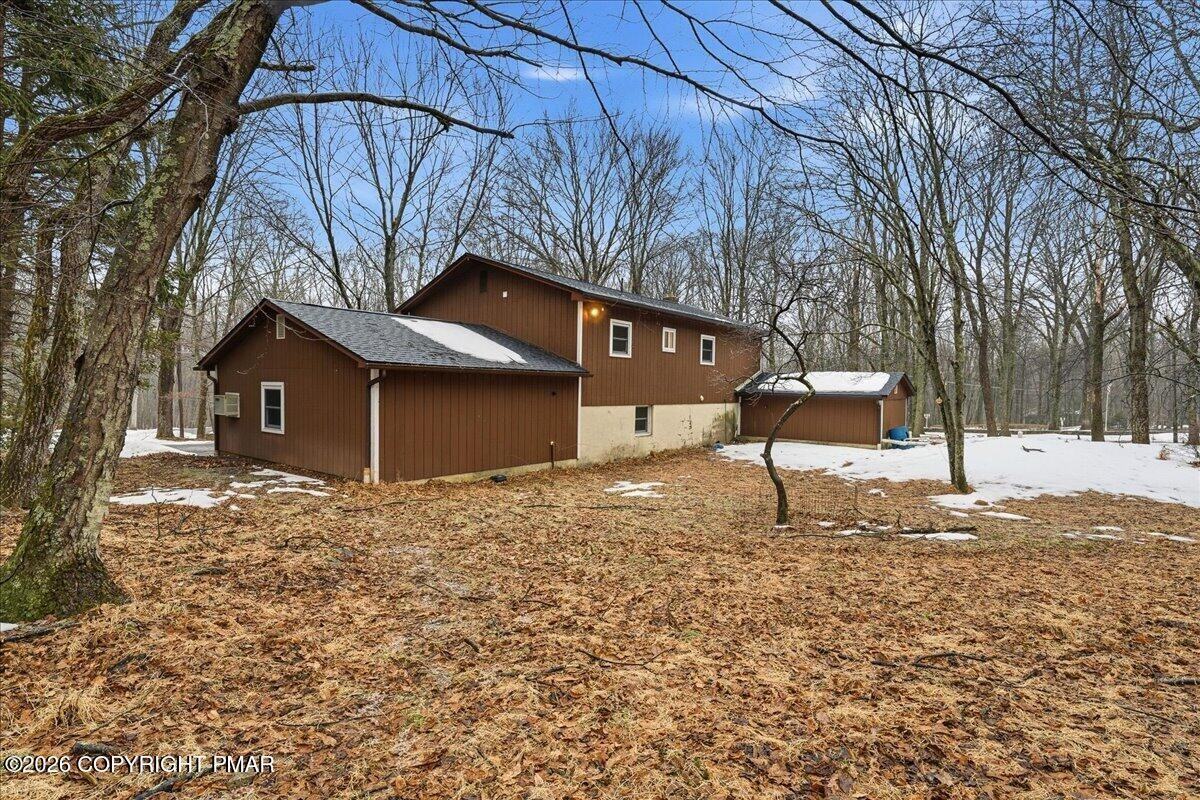 3529 Winding Way - Photo 5 of 38