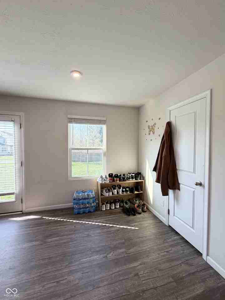 2637 Spurlock Ln - Photo 6 of 16