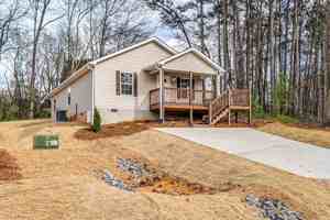 featured image of 1620 Waring Rd Nw