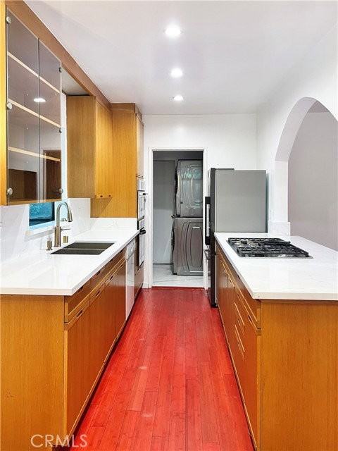 8570 Wonderland Ave - Photo 4 of 8