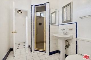 110 N Flores St - Photo 4 of 8