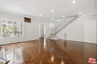 110 N Flores St - Photo 7 of 8