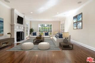 360 Alma Real Dr - Photo 4 of 8