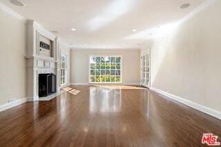 360 Alma Real Dr - Photo 5 of 8