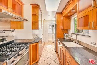 655 Brooks Ave - Photo 6 of 8