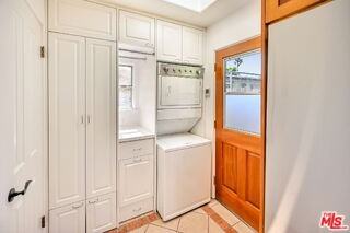 655 Brooks Ave - Photo 7 of 8