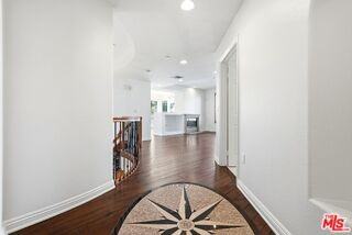 5831 Seawalk Dr #216 - Photo 2 of 8