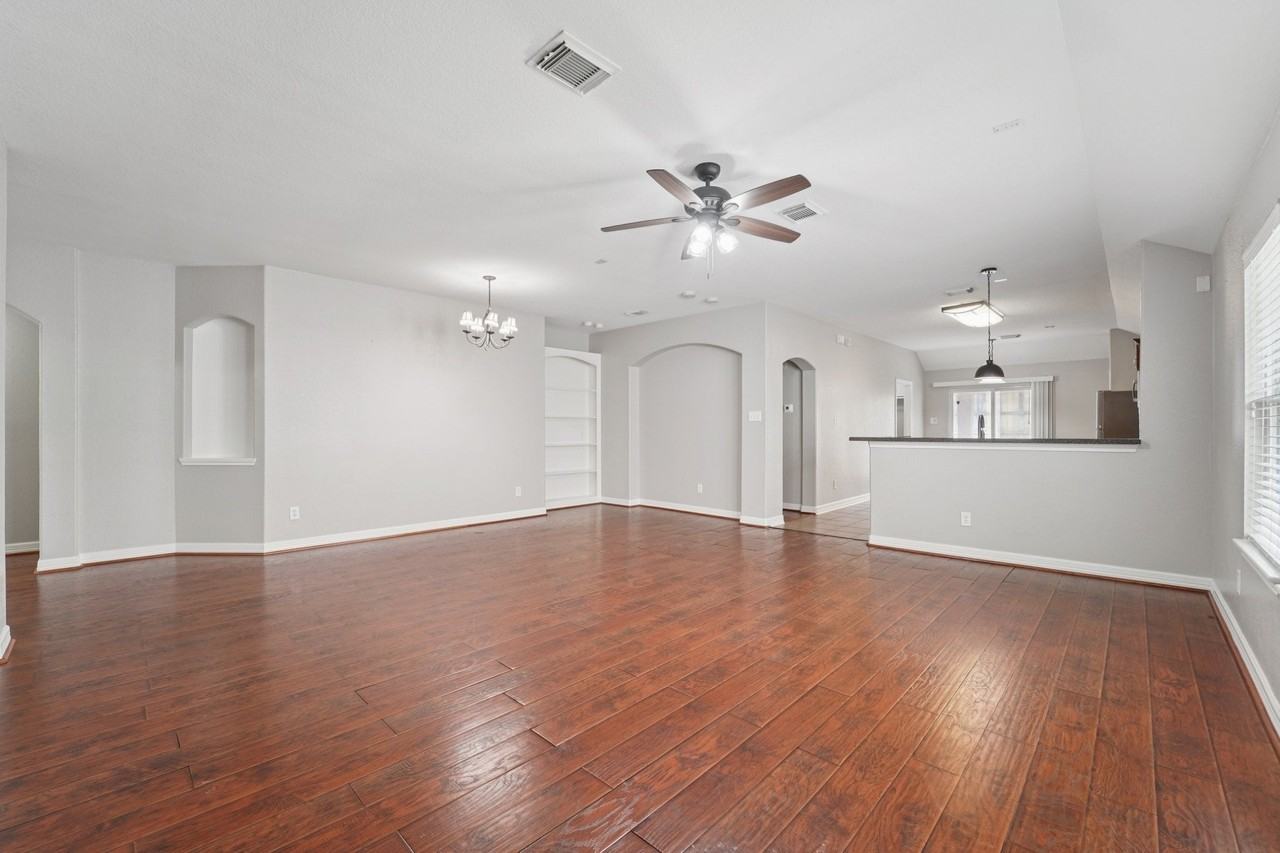 14134 Brayford Place Dr - Photo 4 of 29