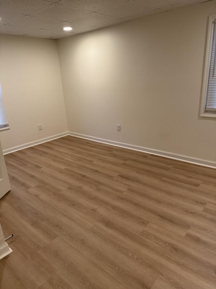 620 Locust St - Photo 6 of 8