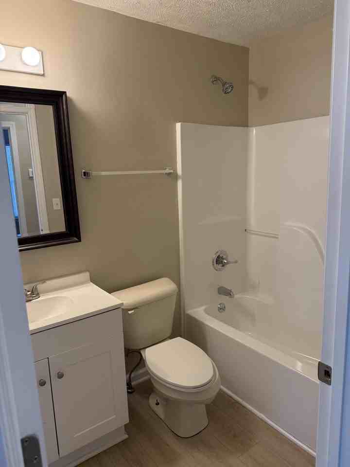 297 Young St - Photo 7 of 8