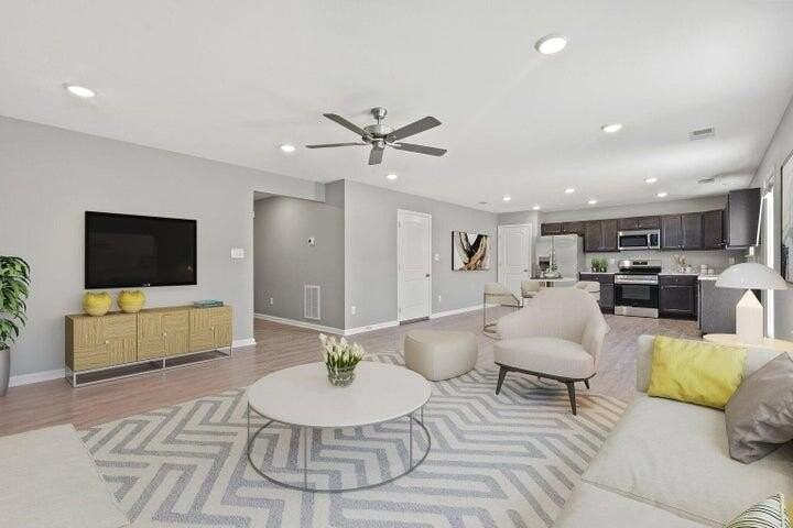 227 Krauss Dr - Photo 3 of 16