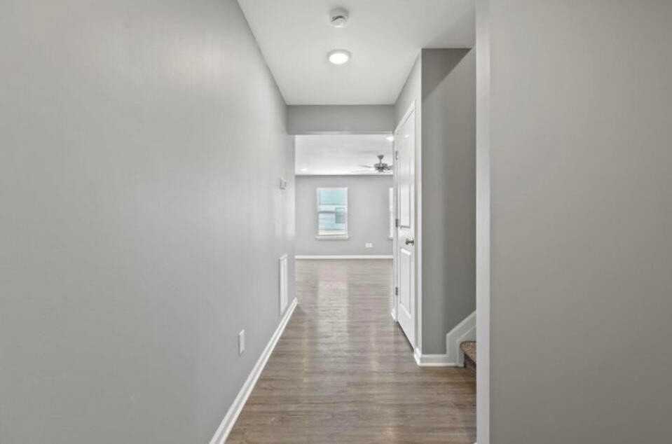 301 Krauss Dr - Photo 5 of 17