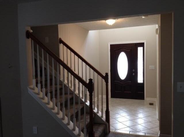 3096 Roundway Down Ln - Photo 4 of 44