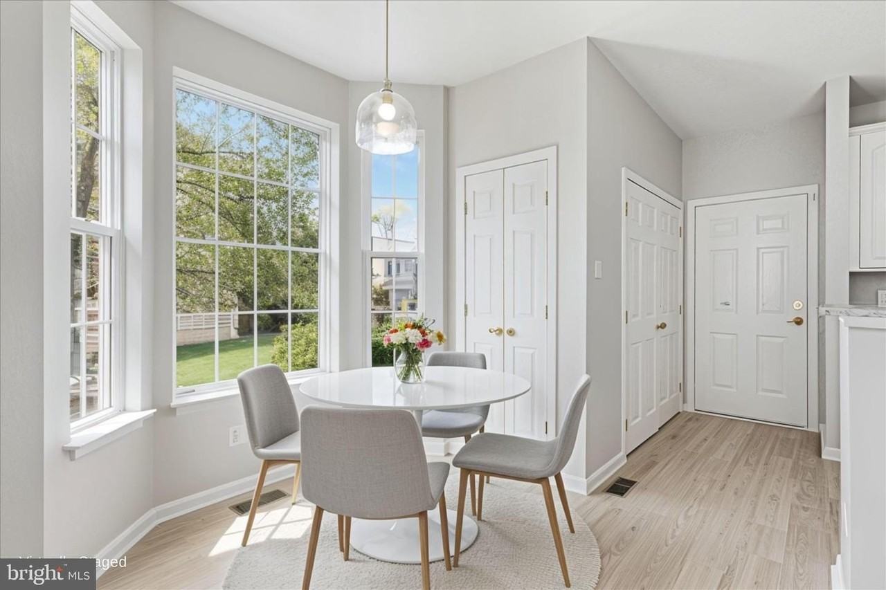 8362 Gaither St - Photo 6 of 50