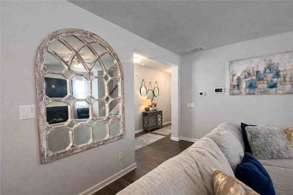 182 Woodhouse Cir - Photo 6 of 26