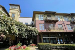 featured image of 700 Harbor Bend Rd #202