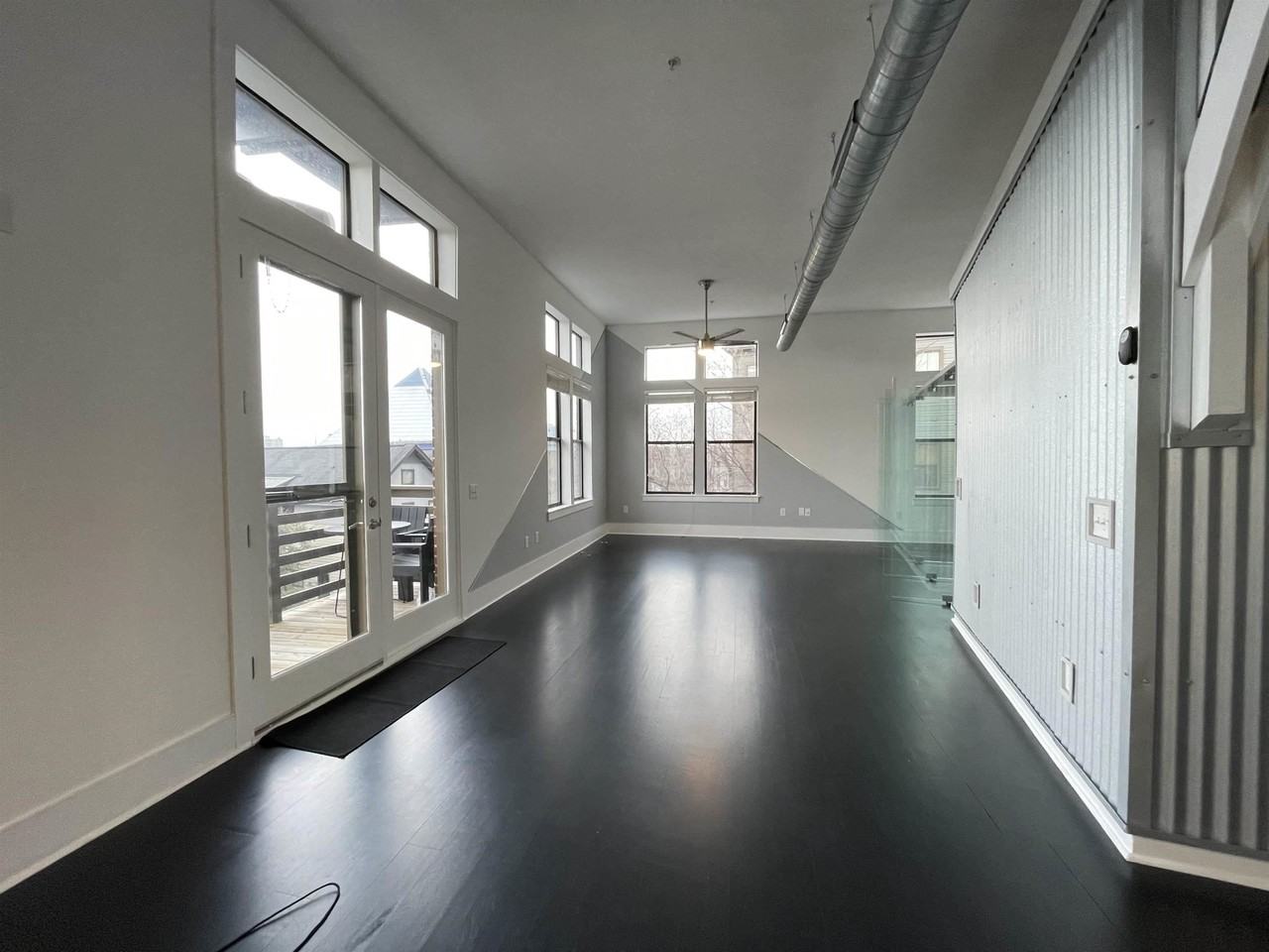 700 Harbor Bend Rd #202 - Photo 3 of 18