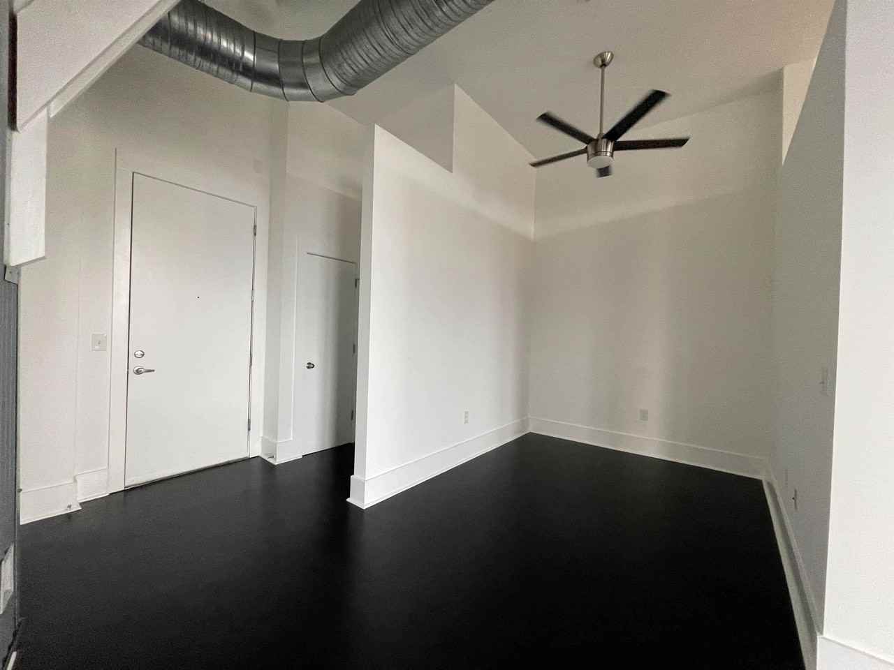 700 Harbor Bend Rd #202 - Photo 6 of 18