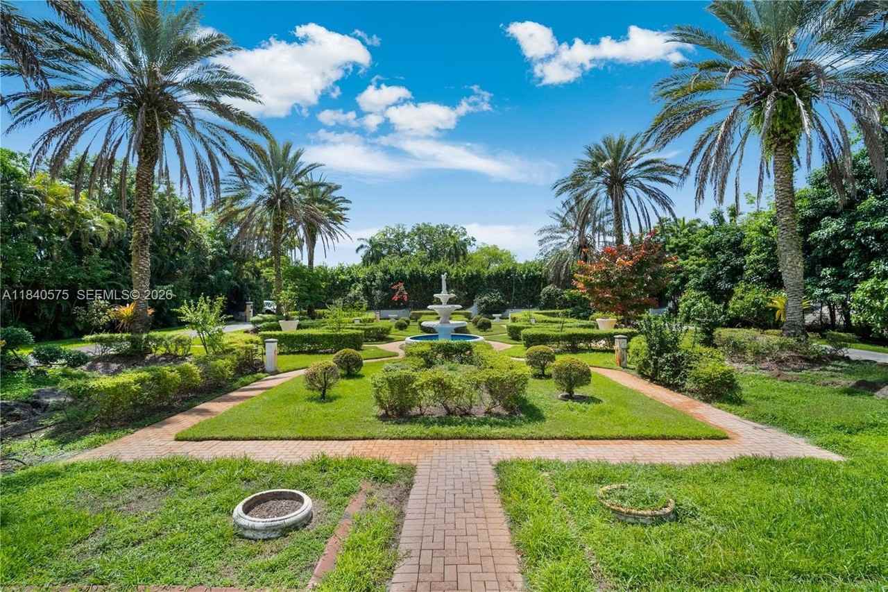 14401 Sunset Ln - Photo 4 of 50