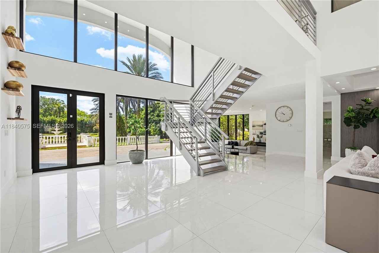 14401 Sunset Ln - Photo 6 of 50