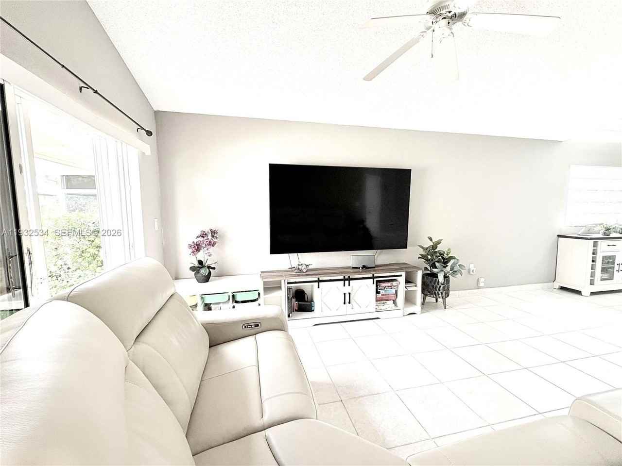 4128 Sapphire Ter #0 - Photo 3 of 21