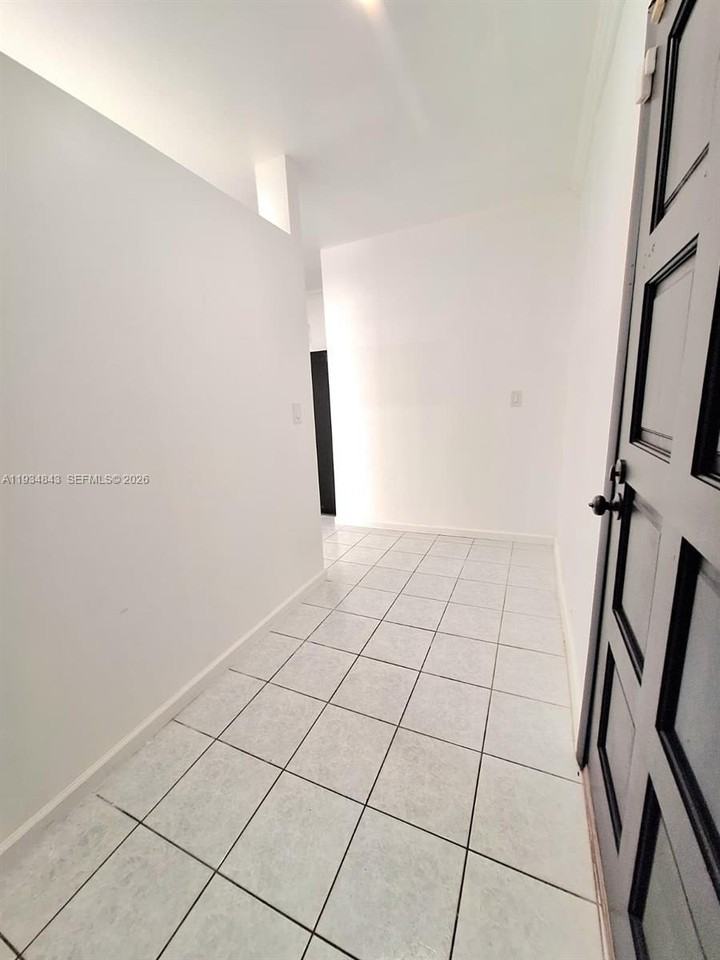 14402 Sw 111th St #14402 - Photo 4 of 21